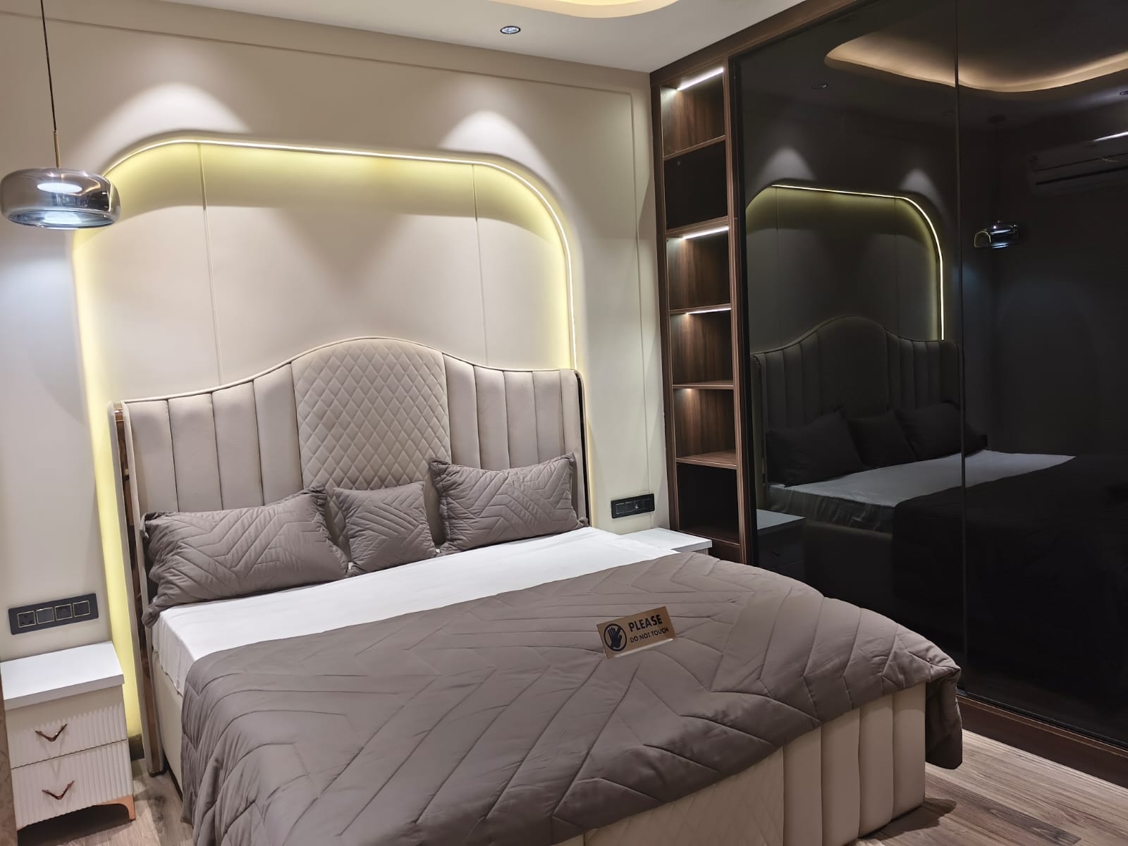 Luxury Floors in Sohna Road
