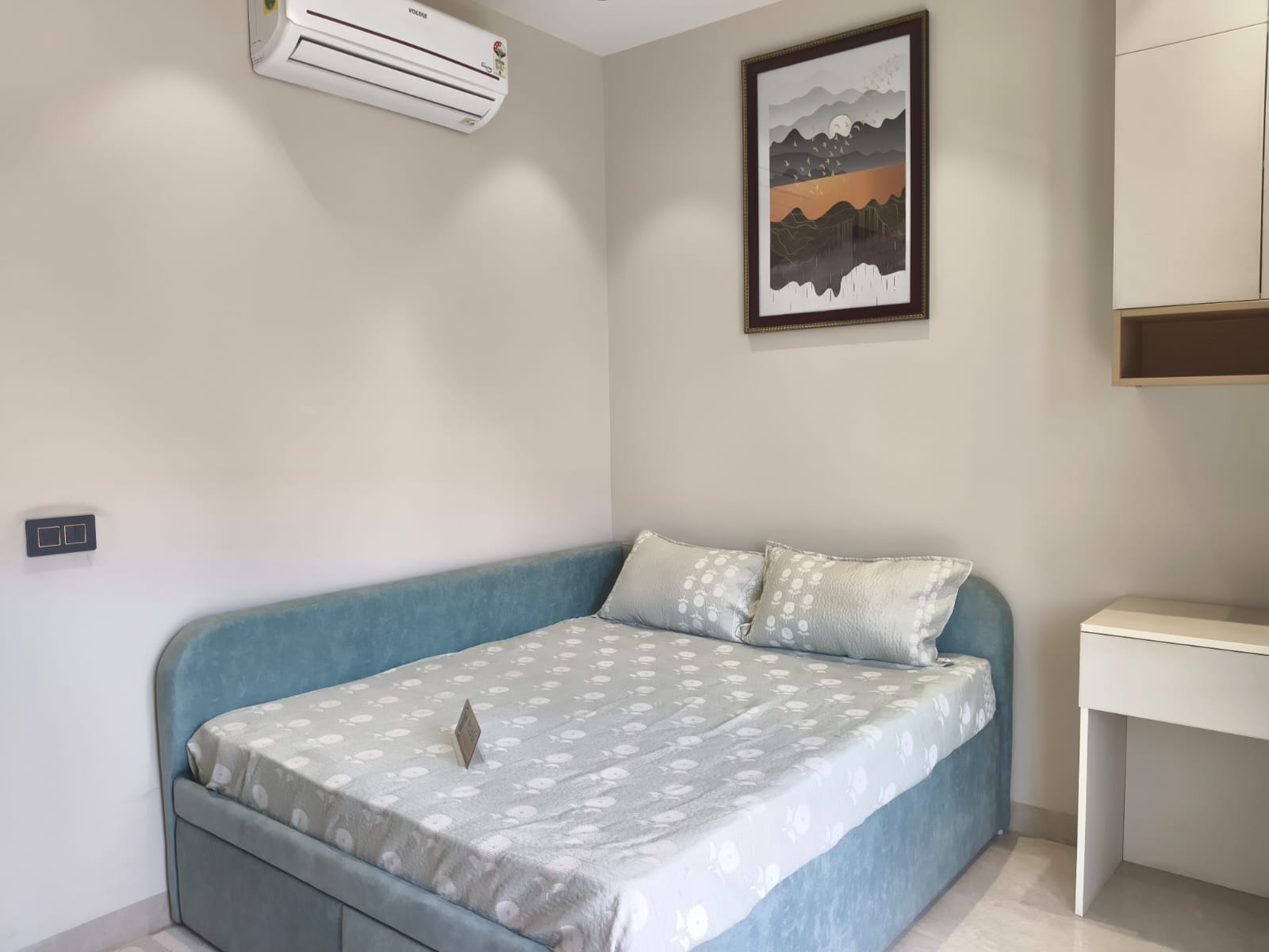 Luxury Floors in Sohna Road